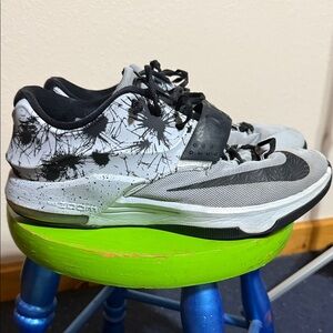 Nike Black and Gray Athletic Shoes